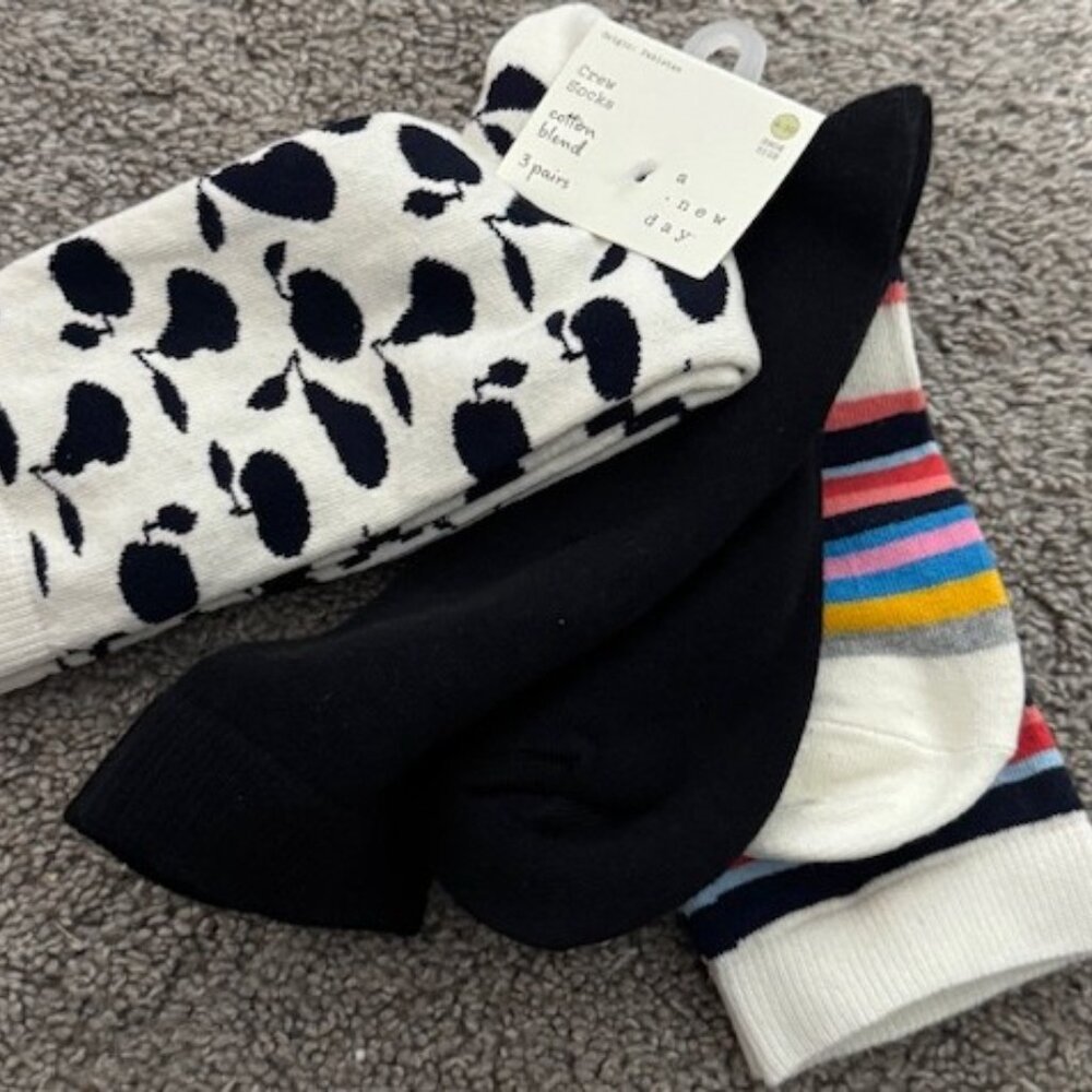 A New Day Crew‎ Socks 3 Pairs Each Pack (2 Packs = 6 Socks) NWT - Picture 2 of 6